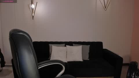 Snapshot of katiestonne chatting on 22, 1, 2025 Kate Stonne online show from 22, 1, 2025