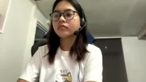 Lily online show from 3, 6, 2026