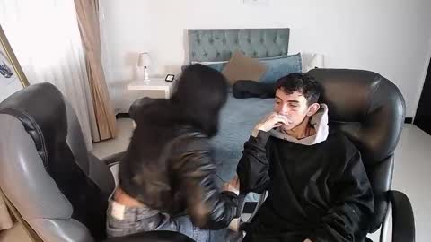 Snapshot of katnia_and_marcuz chatting on 5, 3, 2025 Katnia and Marcuz online show from 5, 3, 2025