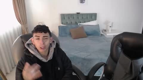 Snapshot of katnia_and_marcuz chatting on 8, 3, 2025 Katnia and Marcuz online show from 8, 3, 2025