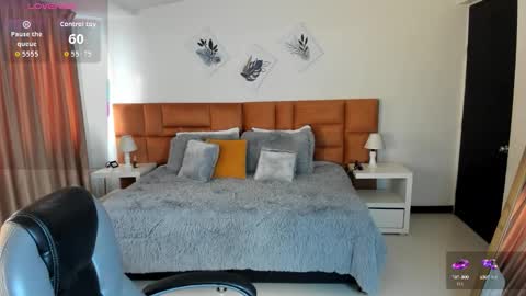 Snapshot of katnia_and_marcuz chatting on 15, 10, 2025 Katnia and Marcuz online show from 15, 10, 2025