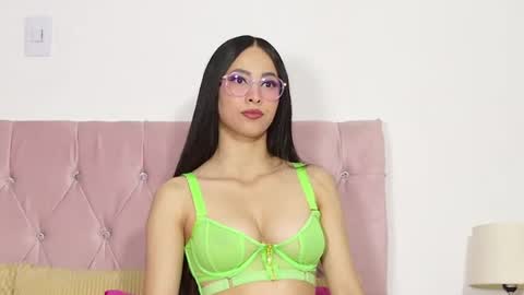 katrina clark online show from 12, 7, 2026