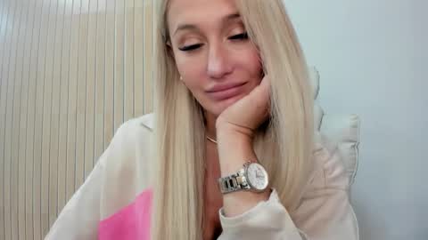 katrina moor online show from 3, 6, 2026