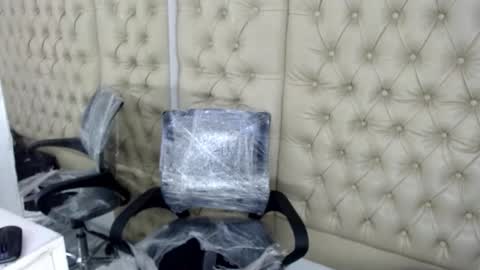 KatrinneHott online show from 14, 12, 2025