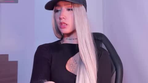 Snapshot of katta_martini_ chatting on 20, 11, 2025 katta_martini_ online show from 20, 11, 2025