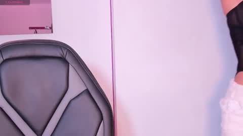 Snapshot of katta_martini_ chatting on 2, 12, 2025 katta_martini_ online show from 2, 12, 2025