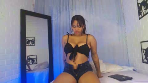Snapshot of kattia_23 chatting on 25, 2, 2025 kattia online show from 25, 2, 2025
