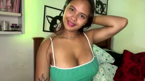 Snapshot of kattia_23 chatting on 25, 9, 2025 kattia online show from 25, 9, 2025