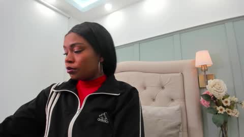 Snapshot of katty_withe chatting on 18, 12, 2025 Katty Withe online show from 18, 12, 2025