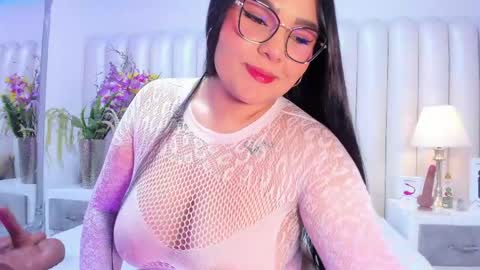 Snapshot of kattyarogers chatting on 8, 5, 2026 KattyaRogers online show from 8, 5, 2026