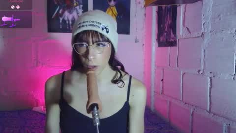 Snapshot of kattycat_ chatting on 5, 12, 2025 kattycat_ online show from 5, 12, 2025
