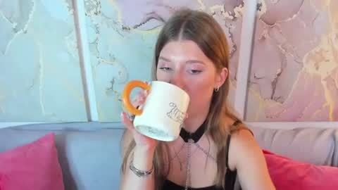 Snapshot of katymeaw chatting on 2, 7, 2026 katymeaw online show from 2, 7, 2026