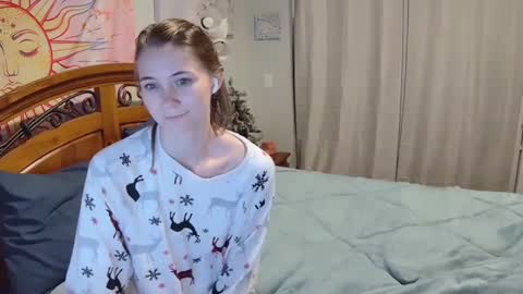 Snapshot of katynowhere chatting on 3, 12, 2024 Katy online show from 3, 12, 2024