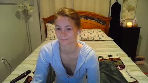 Snapshot of katynowhere chatting on 7, 1, 2025 Katy online show from 7, 1, 2025