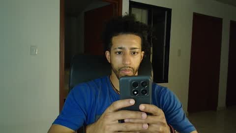 Snapshot of kaurilop chatting on 2, 12, 2024 Kauri Lop online show from 2, 12, 2024