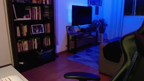 Snapshot of kausaustralys chatting on 3, 11, 2025 Nico M online show from 3, 11, 2025