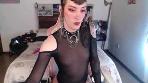 Snapshot of kawaimisfit chatting on 13, 10, 2025 luna online show from 13, 10, 2025