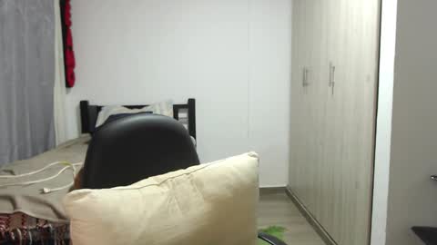  Khawit  online show from 1, 12, 2025