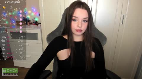 Snapshot of kayacherry chatting on 29, 10, 2025 Alice online show from 29, 10, 2025