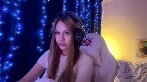 Snapshot of kayceefroehner chatting on 9, 5, 2026 Amia online show from 9, 5, 2026