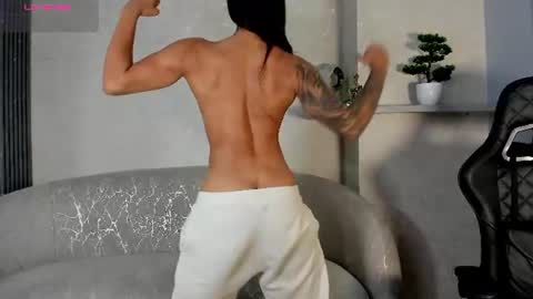 KAYLA BATISTA online show from 15, 7, 2026