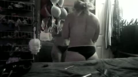 Snapshot of kaylaandmike23 chatting on 23, 6, 2026 M and K online show from 23, 6, 2026