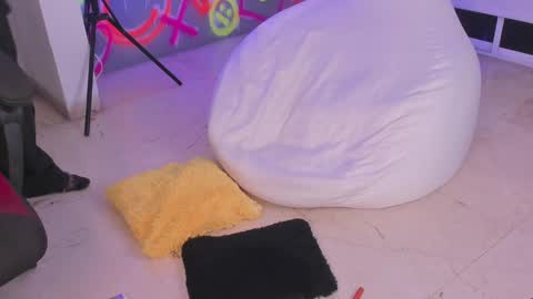 Snapshot of kayle______ chatting on 27, 12, 2024 INSTAjohedija online show from 27, 12, 2024