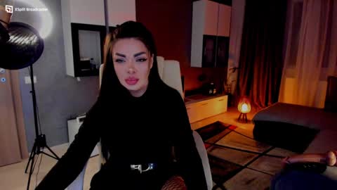 kaylee online show from 11, 12, 2024