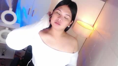 Y O U R        F U T U R E       K A Y L E E  online show from 5, 3, 2026