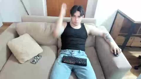 kaynn_b online show from 1, 2, 2025
