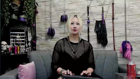 Miss Kazia online show from 12, 10, 2025