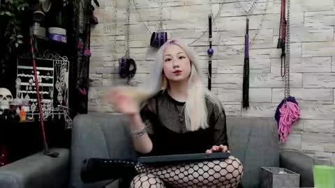 Miss Kazia online show from 4, 5, 2026