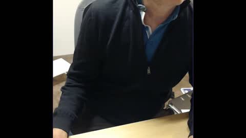 Snapshot of kcirt17225058 chatting on 14, 10, 2025 kcirt17225058 online show from 14, 10, 2025