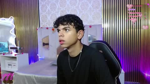 Snapshot of keahi_tay chatting on 11, 4, 2026 keahi online show from 11, 4, 2026