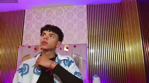 Snapshot of keahi_tay chatting on 15, 4, 2026 keahi online show from 15, 4, 2026