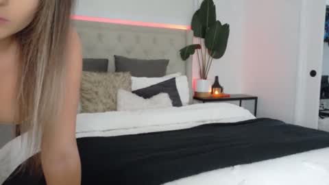 Keelie xx online show from 6, 6, 2026