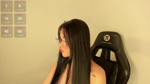 Snapshot of keily_brox chatting on 27, 11, 2025 Keily brox online show from 27, 11, 2025