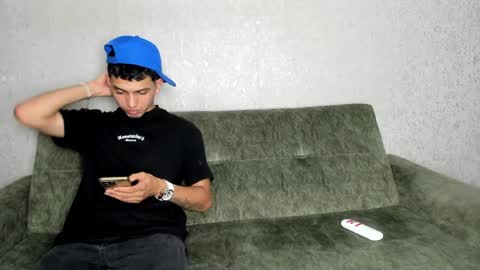 Snapshot of keity_sex20 chatting on 7, 4, 2026 VALENTINA-18 NIKOLAI-19 -SEBAS-19 online show from 7, 4, 2026
