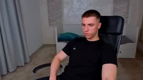 Snapshot of kellenwest chatting on 12, 6, 2026 KellenWest online show from 12, 6, 2026