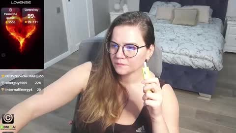 Snapshot of kellielowie chatting on 18, 2, 2025 kellielowie online show from 18, 2, 2025