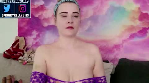 Snapshot of kellylynn76 chatting on 23, 10, 2025 kellylynn76 online show from 23, 10, 2025