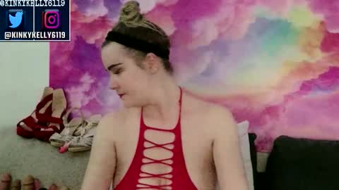 Snapshot of kellylynn76 chatting on 28, 10, 2025 kellylynn76 online show from 28, 10, 2025