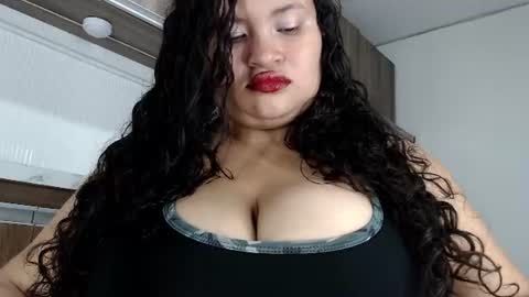 KELLY LUNA  online show from 26, 7, 2026
