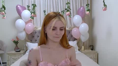 Kelly Stoneys online show from 11, 2, 2025