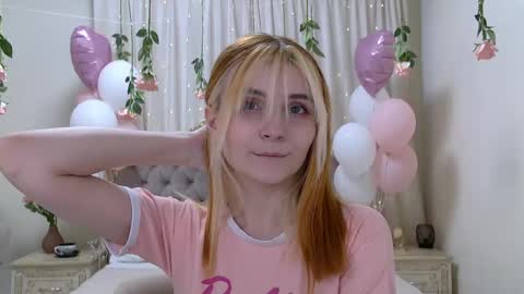 Kelly Stoneys online show from 21, 2, 2025