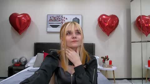 Kelly Stoneys online show from 23, 2, 2025