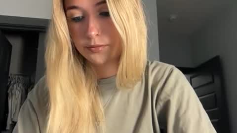 Kelsey Blu online show from 24, 7, 2026