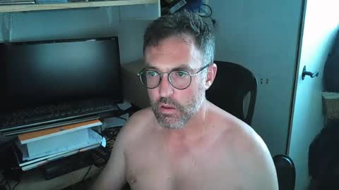Snapshot of kelvin06133 chatting on 3, 8, 2026 kelvin06133 online show from 3, 8, 2026