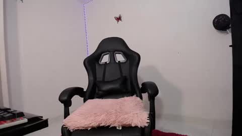 kendall  INSTAGRAM  alice vargas04 online show from 12, 2, 2026