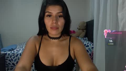 Snapshot of kendall_miller23 chatting on 19, 12, 2024 kendal online show from 19, 12, 2024